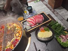 -湊湊火锅·茶憩(新中关购物中心店)