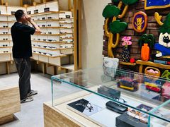 -the WAREHOUSE optic(三里屯分店)