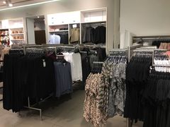 -H&M(鹏欣水游城店)