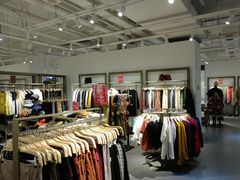 -URBAN REVIVO(北京斯普瑞斯奥特莱斯店)