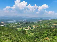 -磬锤峰森林公园