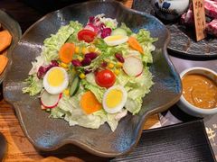 凯撒沙拉-黑牛の店·和牛烧肉(大悦城店)