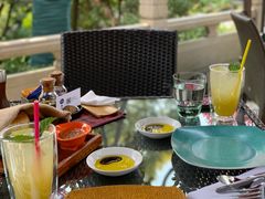 青枝-杭州西子湖四季酒店-WL BISTRO西湖餐厅(灵隐路店)