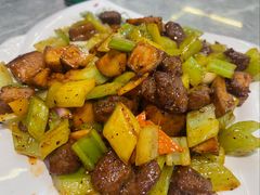 杏鲍鱼菇炒牛籽粒-池记大牌档(广纸店)