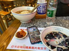 -湘下佬·老长沙吃货铺(酃湖万达店)