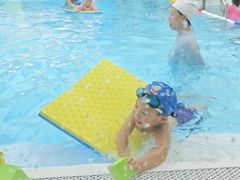 -龙格亲子游泳·水育早教运动中心(绿宝中心)