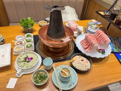 -额尔敦传统涮.冰煮羊火锅(乌兰察布体育场店)