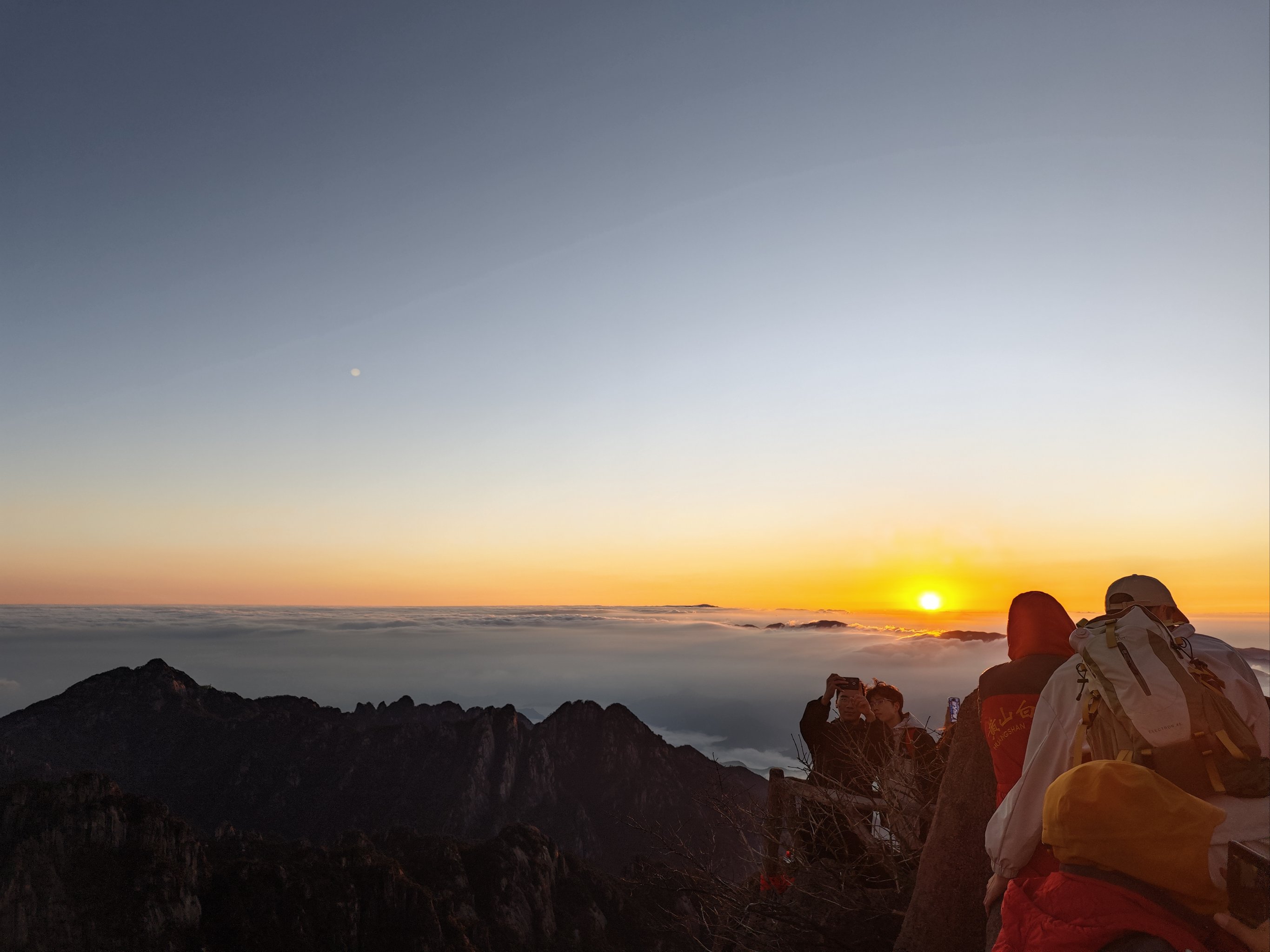 黄山日出 温泉图片