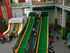 -蒙特利亲子乐园