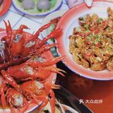听说靠小吃出了圈 去了他们家