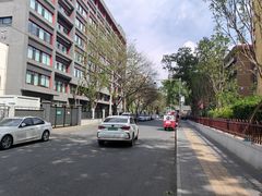 -百荣世贸商城