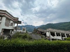 -四川汶川特大地震漩口中学遗址
