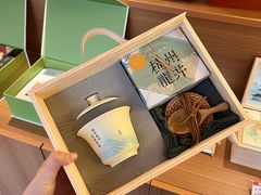 -杭州湖滨银泰in77