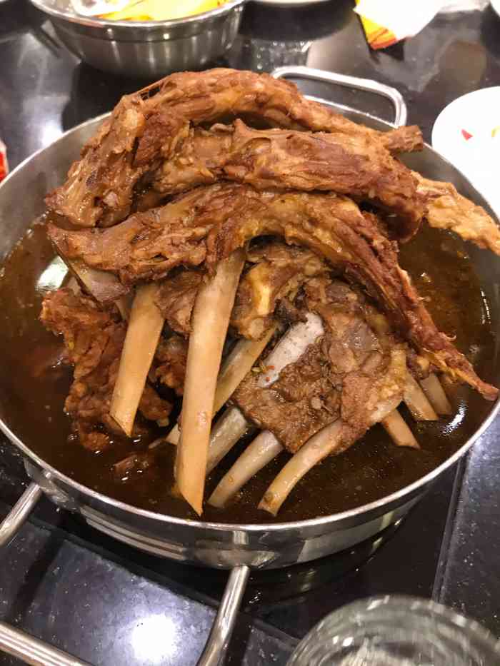 蝎王府羊蝎子(石景山店)-"太火了,饭点需要排队等位.粥和银耳羹是免.