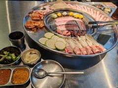 -哈哈碳都·牛肋条无限自助烤肉(宝龙店)