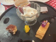 -香格里拉鱼跃地中海西餐厅·牛排披萨