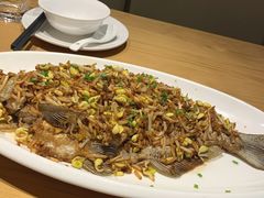 干烧武昌鱼-莲餐厅·湖北菜·藕汤是头牌(愚园路店)