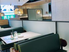 大堂-费大厨辣椒炒肉(高铁吾悦广场店)