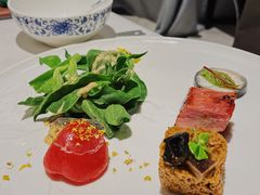 宴庭开胃彩碟配锅巴叉烧-Yan Ting 宴庭中餐厅(上海静安瑞吉酒店)