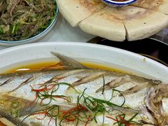 -丹水桥地锅鱼·翘嘴鲌·地方特色全鱼宴(丹江口大坝店)
