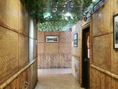 -崖口红树林海鲜餐厅