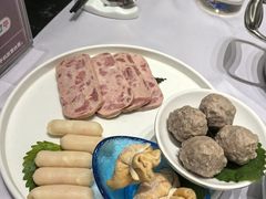 -红鼎豆捞·非遗鲍皇汤火锅(宝丰路店)