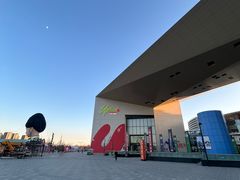 -川骄海鲜自助(王府井奥莱UP TOWN店原世界之花店)