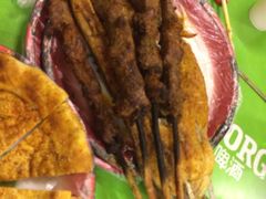 红柳烤肉单ai ta➏-布尔津河堤夜市