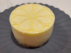 -潮一不贰·法式甜品·生日蛋糕·西式简餐(外滩店)