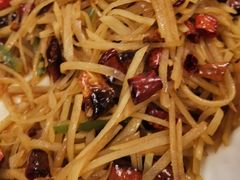 酸辣土豆丝-那达慕蒙古风味酒楼