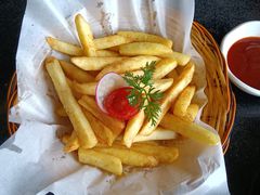 -OLD TREE老树咖啡·西餐厅(台山人工湖店)