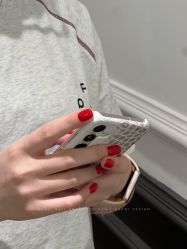 -花岐款式专研健康美甲沙龙