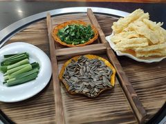 -老刘生态大鱼坊铁锅炖鱼(赛马场店)