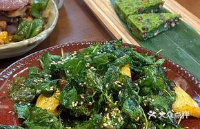 Mint Pineapple Fried Spare Ribs