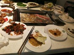 -伊尔曼都自助餐厅(102国道店)