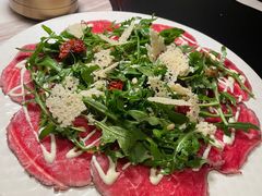 威尼斯风味生牛肉薄片配芝麻菜-IL TEATRO 精品意大利餐厅