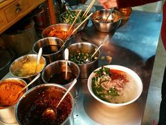 -巍山火巴肉饵丝(大理古城店)