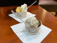 -VENCHI 闻绮(上海佛罗伦萨小镇店)
