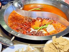 -沸炉重庆老火锅(军事博物馆店)