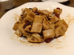-泉畔人家·老济南经典鲁菜(大明湖店)