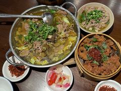 -谢老五跷脚牛肉·非遗传承店