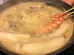 -鲜入围煮花胶鸡海鲜火锅