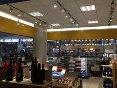 -自贸区跨境购物免税店(越秀滨海隽城商业广场店)