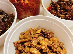 -鑫记婆婆兔·成都特产·兔头手撕兔(太古里店)