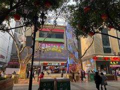 -八一路好吃街(雨田商务大厦店)