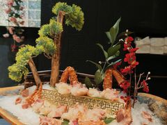 -蟹犇前•帝王蟹雪蟹(陆家嘴店)