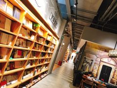 -百新书局(尚悦湾店)