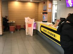 -麦当劳(乳山路店)