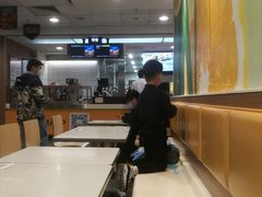 -麦当劳(轻轨曹杨路店)