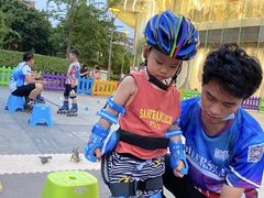 -悦动体能篮球羽毛球网球(三里河店)